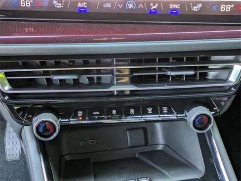 New 2026 Chevrolet Traverse Z71 w/ Driver Confidence Package image 20