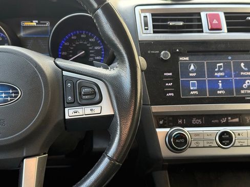 Used 2017 Subaru Outback 2.5i Limited image 11