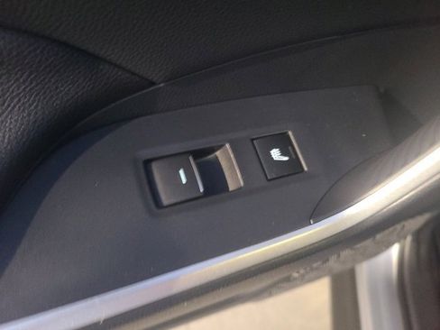 Used 2023 Toyota RAV4 SE image 15