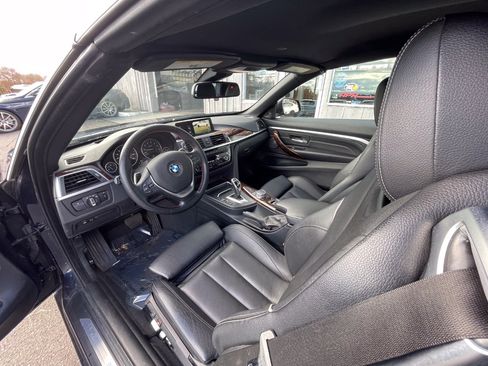 Used 2018 BMW 430i xDrive Convertible image 24