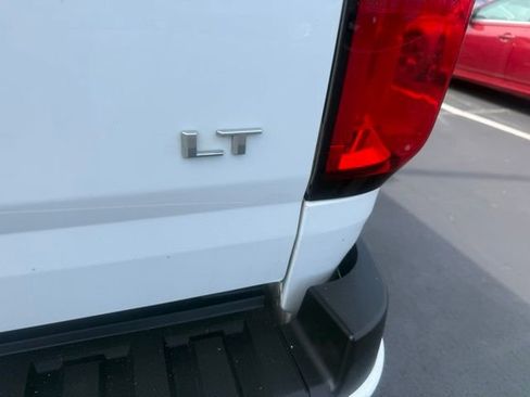 Used 2022 Chevrolet Colorado LT w/ Fleet Safety Package RWD image 6