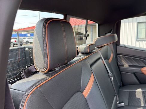 Used 2026 GMC Canyon AT4 w/ Technology Plus Package AWD/4WD image 18