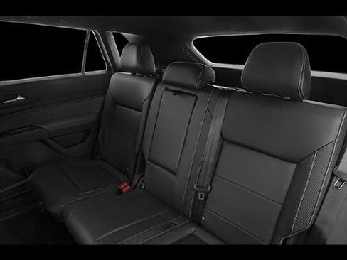 Used 2020 Volkswagen Atlas Cross Sport SE w/ Towing Package image 24