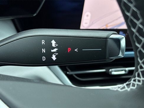 New 2026 Chevrolet Equinox EV LT w/ LPO, Blackout Package image 21