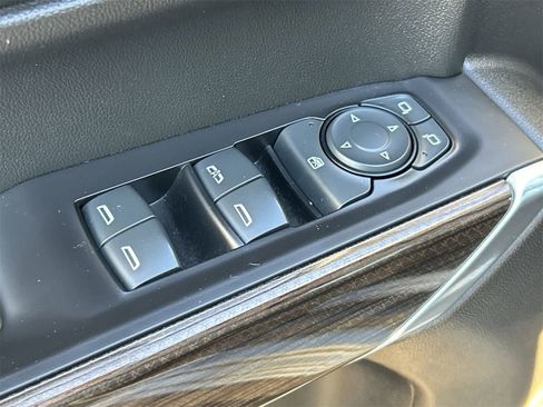 Used 2019 Chevrolet Silverado 1500 LT w/ All-Star Edition image 18