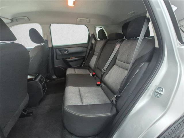 Used 2025 Nissan Rogue SV FWD image 20
