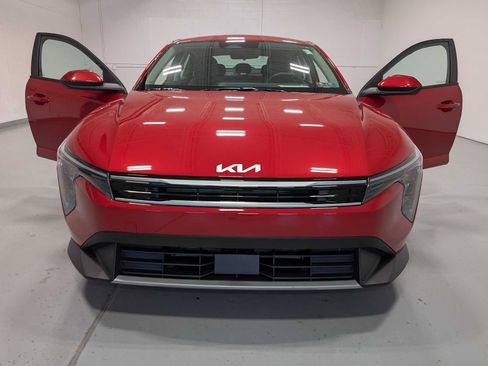 Certified 2025 Kia K4 EX FWD image 15