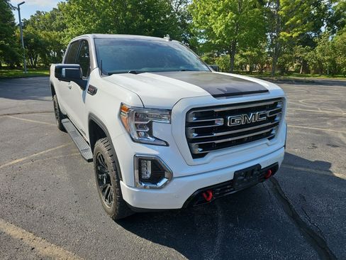 Used 2020 GMC Sierra 1500 AT4 w/ AT4 Premium Package AWD/4WD image 8