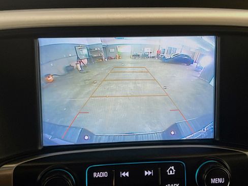 Used 2018 GMC Sierra 1500 SLT w/ Enhanced Driver Alert Package RWD image 10
