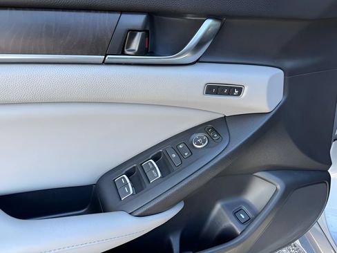 Used 2020 Honda Accord EX-L image 12