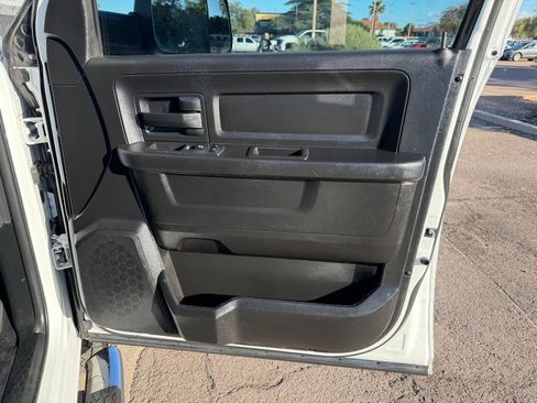 Used 2017 RAM 2500 Tradesman w/ Chrome Appearance Group image 21