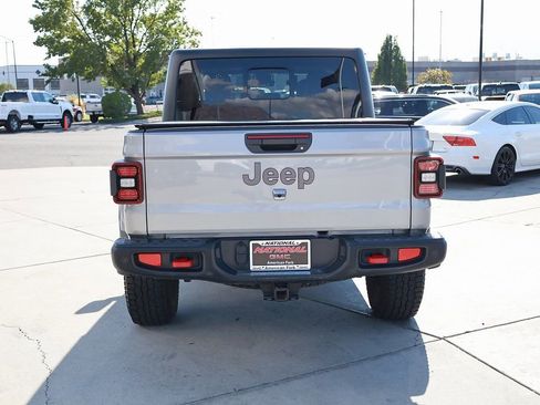 Used 2020 Jeep Gladiator Rubicon image 5