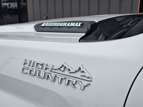 Used 2023 Chevrolet Silverado 3500 High Country AWD/4WD image 12