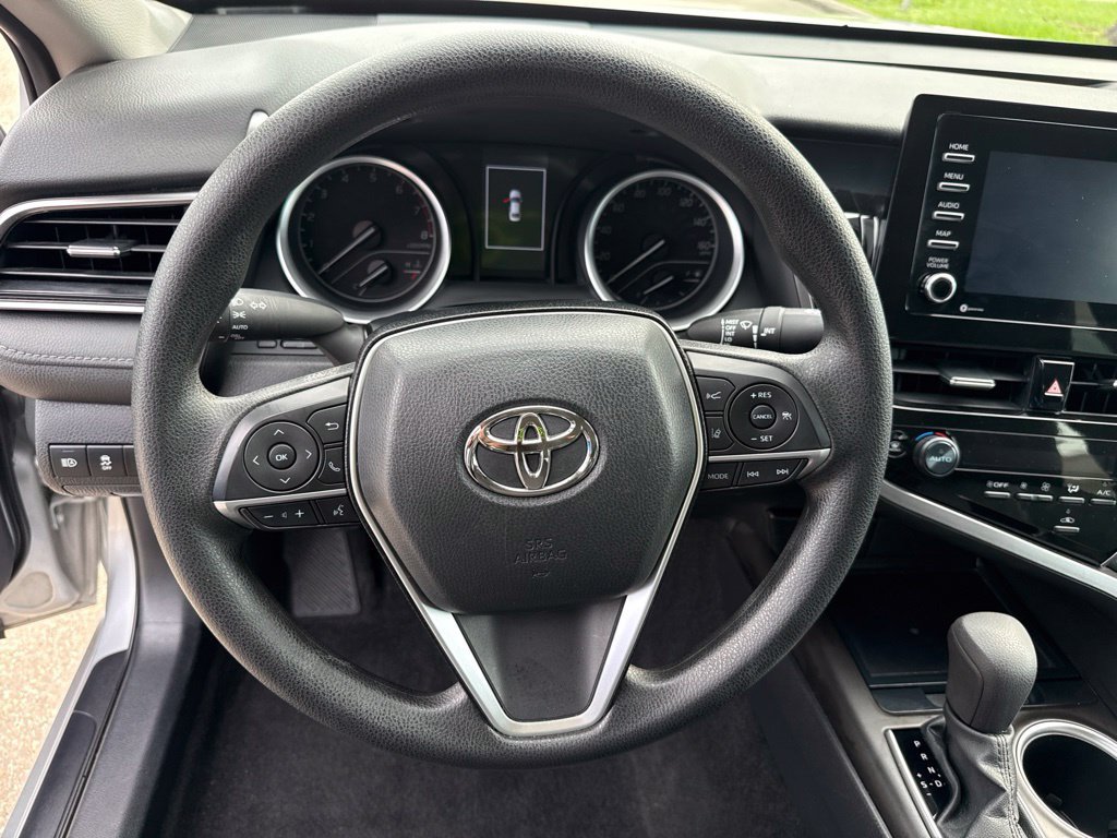 Used 2023 Toyota Camry LE FWD image 12