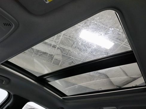 Used 2023 Chevrolet Malibu LT image 26