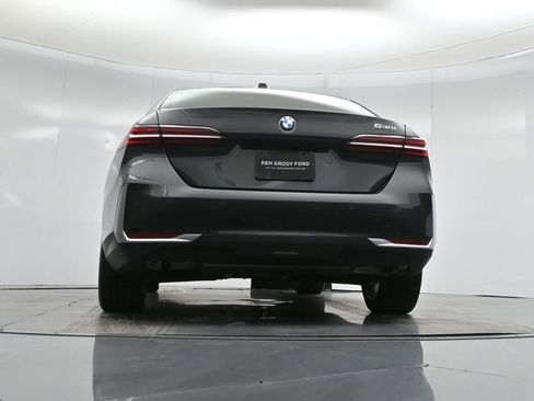 Used 2025 BMW 530i image 47