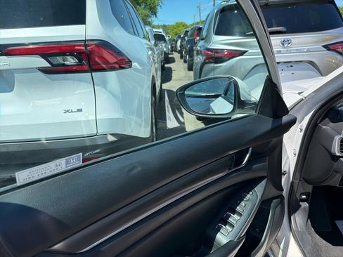 Used 2019 Honda Accord LX image 17