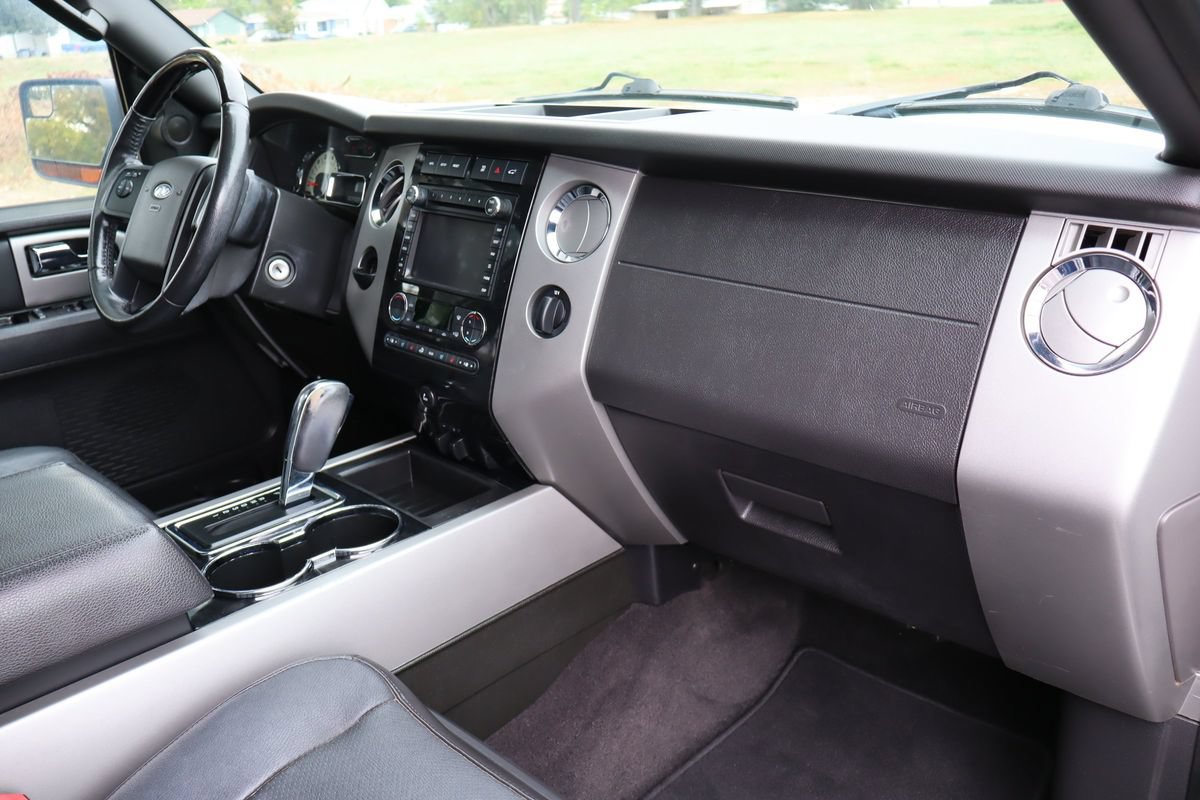 Used 2014 Ford Expedition Limited w/ Equipment Group 301A RWD image 16