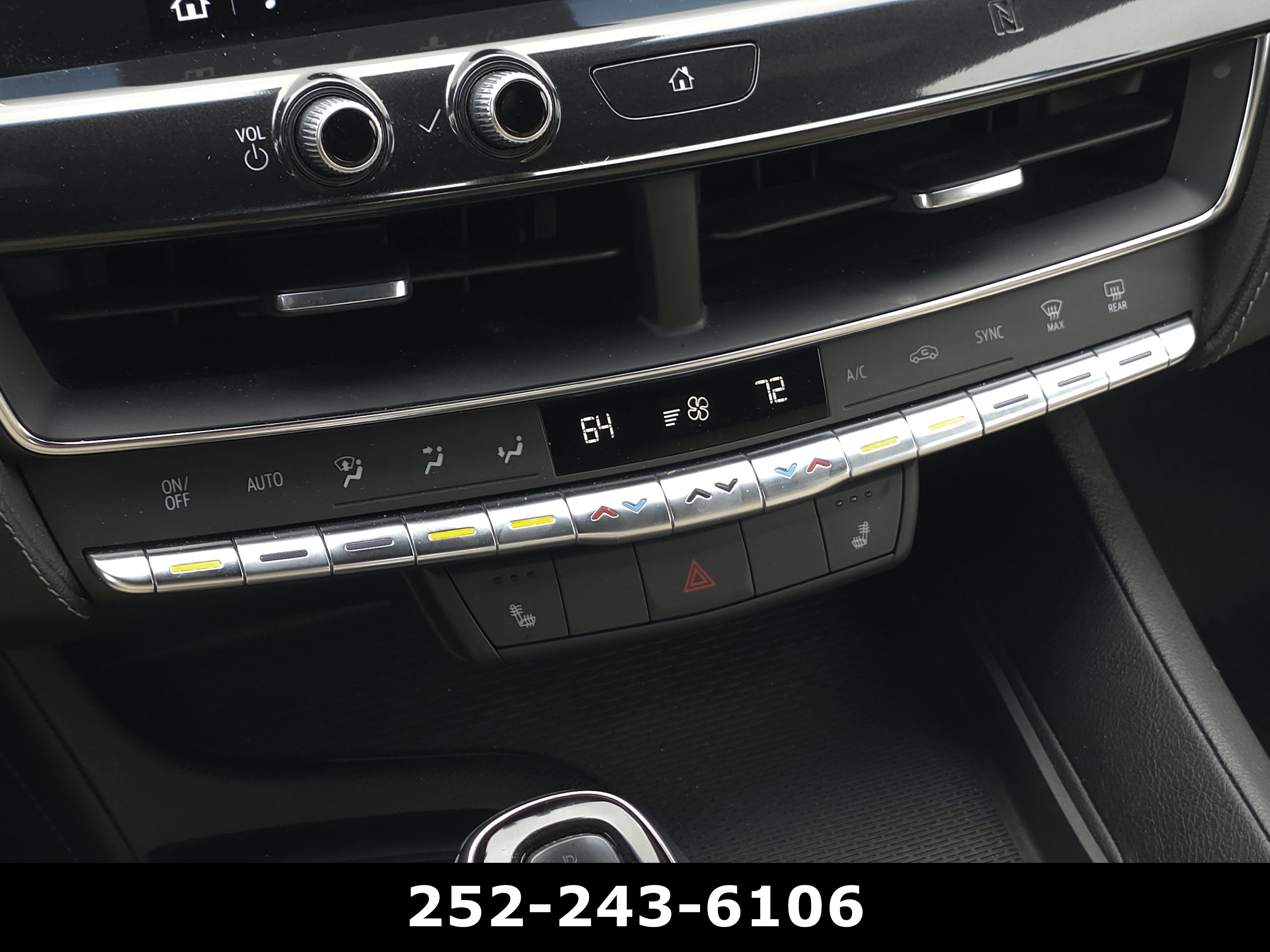 Used 2021 Cadillac CT5 Luxury w/ Cold Weather Package RWD image 16
