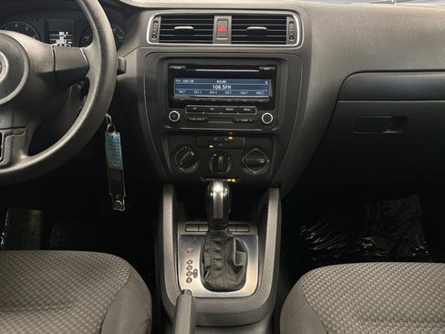 Used 2012 Volkswagen Jetta S FWD image 17