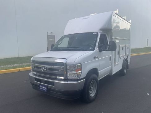 New 2026 Ford E-350 and Econoline 350 Super Duty w/ Power Equipment Group image 3