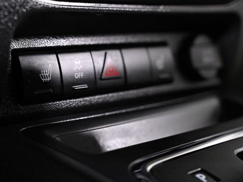 Used 2017 Jeep Patriot Latitude AWD/4WD image 20