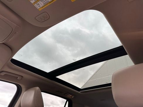 Used 2023 Ford Expedition Limited image 26