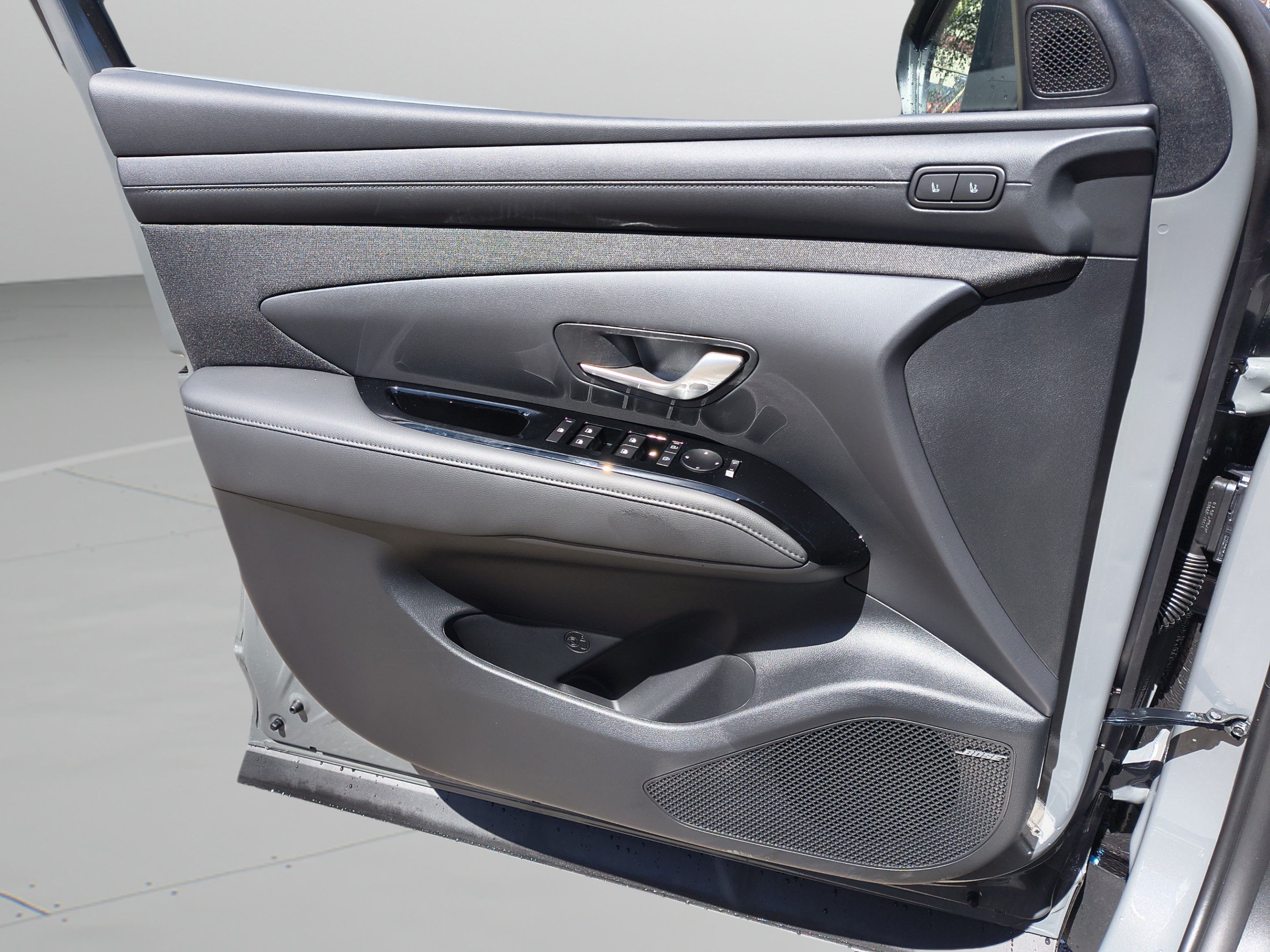 New 2026 Hyundai Tucson Limited FWD image 22