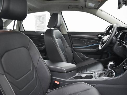 Used 2024 Volkswagen Jetta SEL image 15