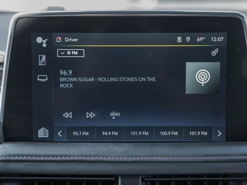 Used 2023 Chevrolet Suburban RST image 23