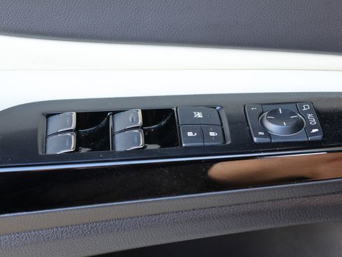 Used 2022 Lexus ES 350 Ultra Luxury image 15