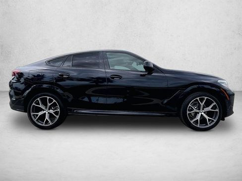 Used 2022 BMW X6 xDrive40i w/ M Sport Package AWD/4WD image 5