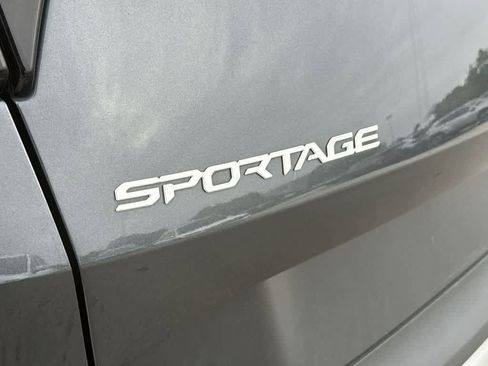 Certified 2023 Kia Sportage LX image 10