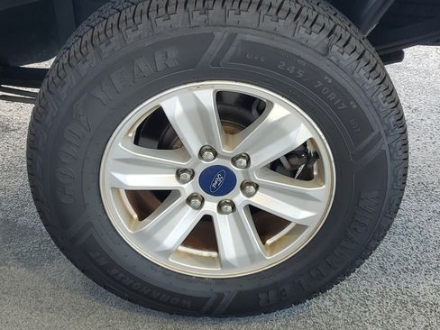 Used 2017 Ford F150 XLT w/ Equipment Group 301A Mid RWD image 6