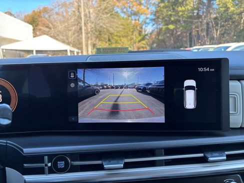 Used 2025 Hyundai Santa Fe SEL image 17