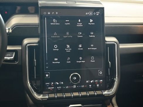New 2026 GMC Yukon Denali w/ Advanced Technology Package AWD/4WD image 15