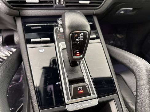 Certified 2023 Porsche Cayenne Platinum Edition AWD/4WD image 33