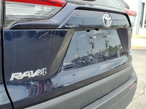 Used 2024 Toyota RAV4 XLE AWD/4WD image 34