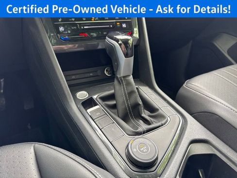 Certified 2023 Volkswagen Tiguan SE w/ Panoramic Sunroof Package AWD/4WD image 19