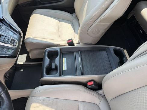 Used 2018 Honda Odyssey Elite image 23