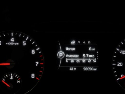 Used 2018 Kia Sorento L image 17