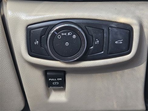 Used 2018 Lincoln MKX Reserve w/ Lincoln MKX Climate Package image 21