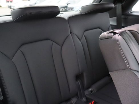 Used 2025 Audi Q7 3.0T Premium Plus w/ Premium Plus Package image 15
