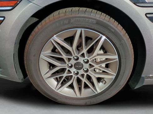 Certified 2025 Genesis G80 2.5T image 10