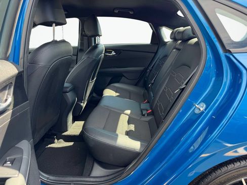 Used 2023 Kia Forte GT-Line FWD image 11