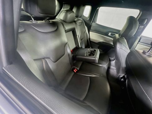 Used 2023 Jeep Compass Limited w/ Sun and Sound Group AWD/4WD image 24
