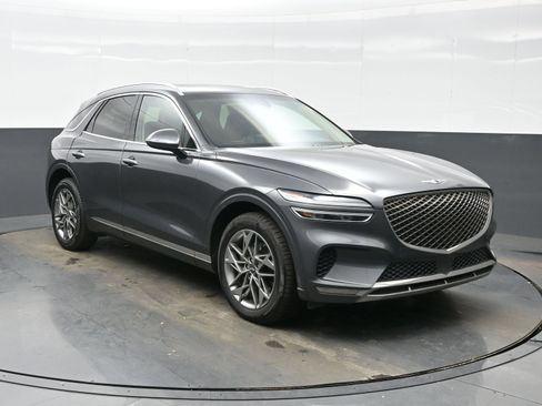 Used 2022 Genesis GV70 2.5T w/ Select Package image 8