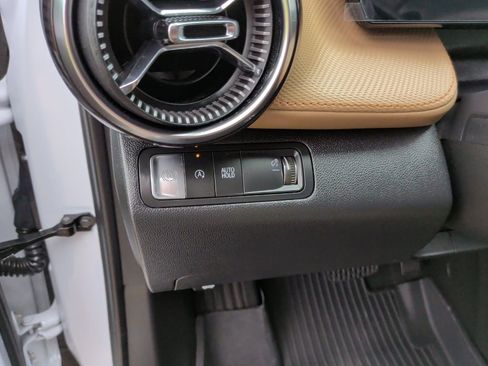 Used 2026 Chevrolet Equinox ACTIV w/ Convenience Package III image 15