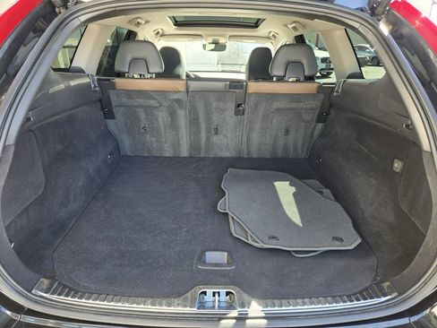 Used 2017 Volvo XC60 T6 Dynamic w/ Preferred Option Package image 13