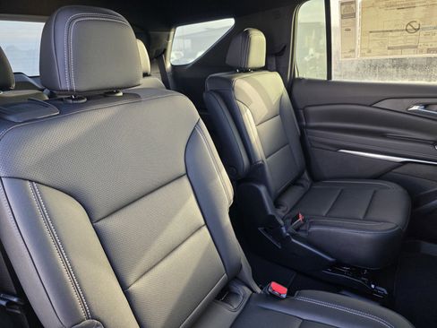 New 2025 Chevrolet Traverse LT w/ Driver Confidence Package image 14
